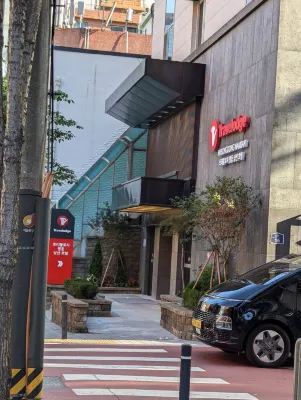 Travelodge Myeongdong Namsan Hotel Public Areas Photos