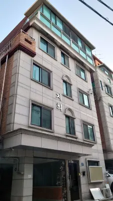 노보텔 스위트 앰배서더 서울 용산 호텔 외관 Photos