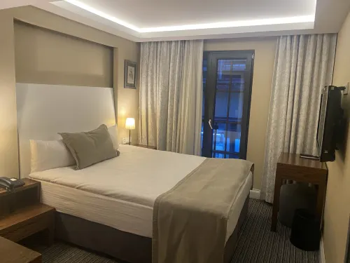 Aston Hotel Taksim Zimmer Photos