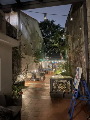 Local Backpacker Hostel Public Areas Photos