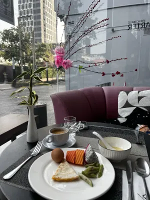 The Quarter Onnut by UHG Restauration Photos