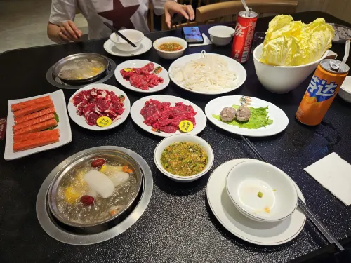 Meiqiu Holiday Hotel (Zhuhai Gongbei Port Branch) Dining Photos