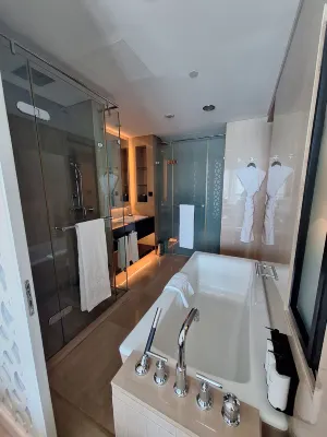 Sofitel Abu Dhabi Corniche Kamar Photos