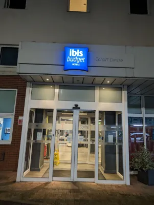 Ibis Budget Cardiff Centre Photos