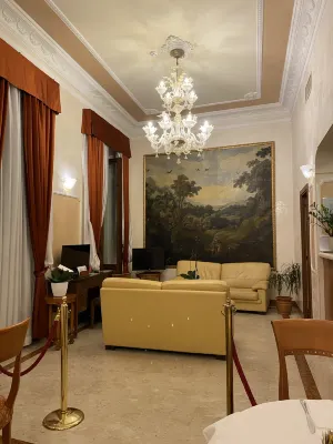 Strozzi Palace Hotel Zimmer Photos