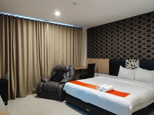Tab Hotel Surabaya Kamar Photos
