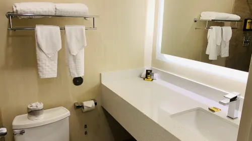 Best Western Plus Carriage Inn Rooms Photos