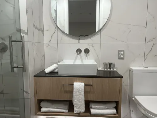 Oaks Queenstown Shores Resort Rooms Photos