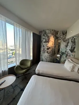 Media One Hotel Dubai Номера Photos