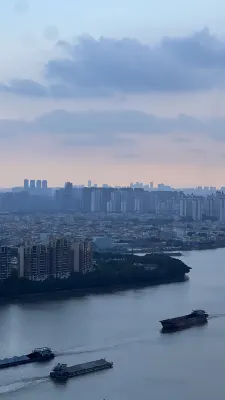 Guangzhou Xiyue Audio & Video Hotel (Haizhu Nanzhou Subway Station Branch) Рядом с отелем Photos
