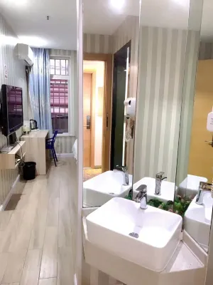Qingmu Select Hotel (Second Affiliated Hospital of Nanjing Yangtze River Bridge) Zimmer Photos