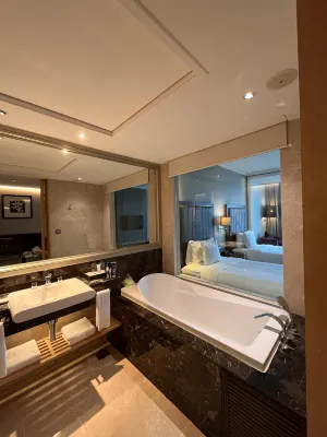 Radisson Blu Plaza Bangkok Rooms Photos