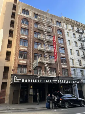 The Bartlett Hotel and Guesthouse Exterior Photos