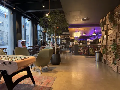 Moxy Edinburgh Fountainbridge Öffentliche Flächen Photos