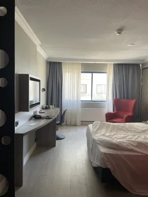 Ramada by Wyndham Amsterdam Airport Schiphol Chambres Photos