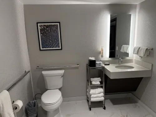 Embassy Suites by Hilton Santa Clara Silicon Valley Rooms Photos