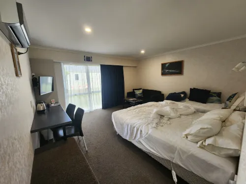 Parklands Motel & Apartments Te Anau Rooms Photos