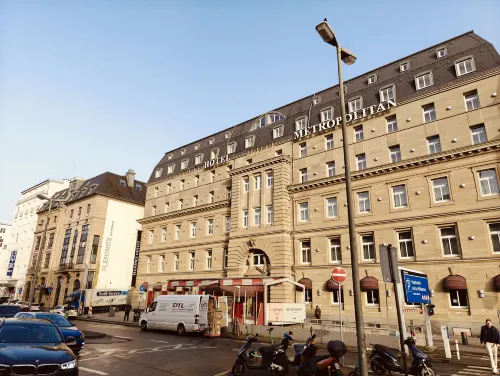Metropolitan Hotel by Flemings Außen Photos