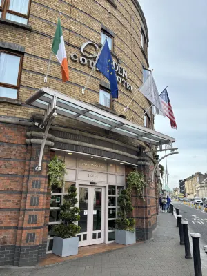 Camden Court Hotel Exterior Photos