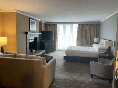 Hilton Whistler Resort & Spa Rooms Photos