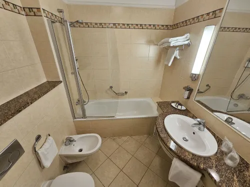 Danubius Hotel Astoria City Center Zimmer Photos