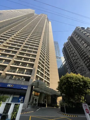Gramercy Residences Exterior Photos