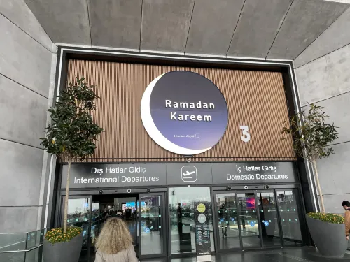 Sheraton Istanbul City Center بالقرب من الفندق Photos