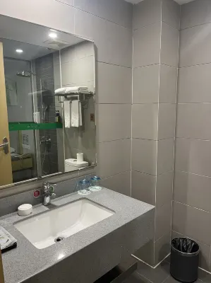 Leisure Inn Rooms Photos