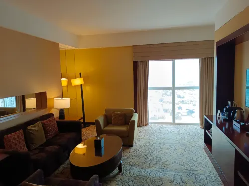 Dusit Thani Dubai Rooms Photos