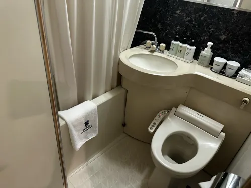 Hotel Livemax Budget Naha Zimmer Photos