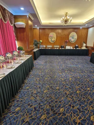 Golden Crown China Hotel Photos