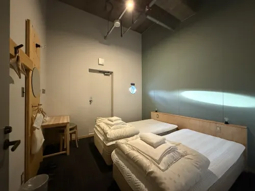 Hostel Tomar Kamar Photos