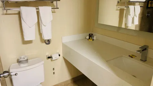 Best Western Plus Carriage Inn Rooms Photos