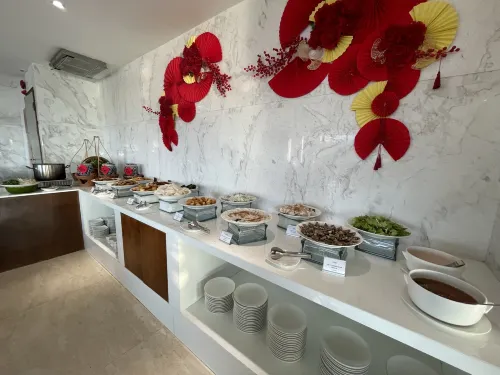 Yarra Ocean Suites Danang Photos