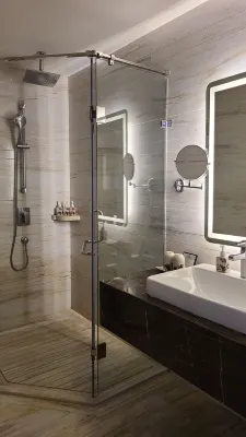 The Oriental Jade Hotel Rooms Photos