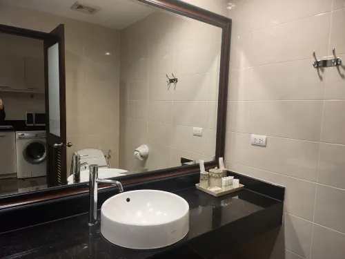 Elegant Suites Westlake Rooms Photos
