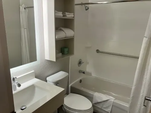 Microtel Inn & Suites by Wyndham Raleigh Durham Airport Chambres Photos