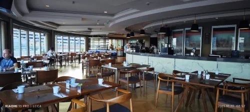 Renaissance Izmir Hotel Restauration Photos