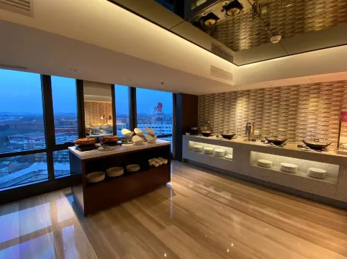 Renaissance Beijing Wangfujing Hotel Dining Photos