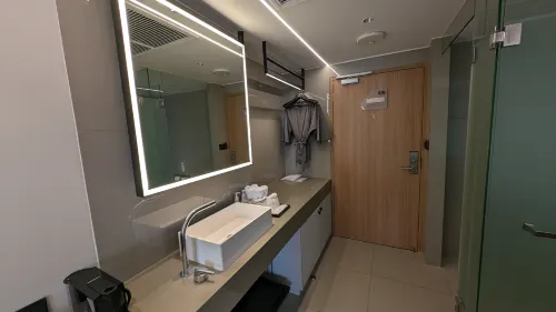 Maison Hotel Bangkok Kamar Photos