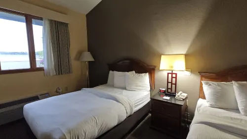 Best Western University Inn Номера Photos