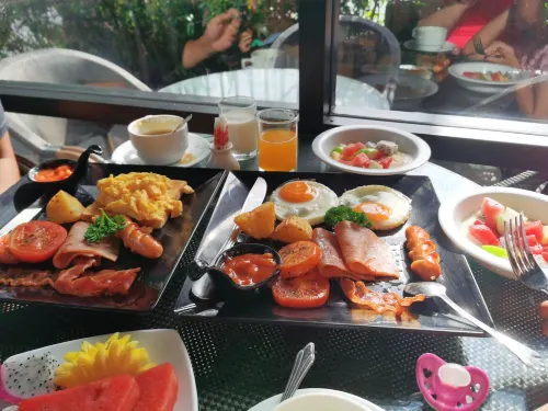 Princess Kamala Beachfront Hotel Ristorazione Photos