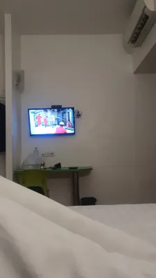 Oriza Hotel Surabaya Rooms Photos