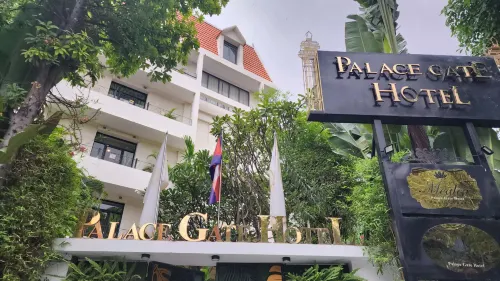 Palace Gate Hotel & Resort By EHM Extérieur Photos