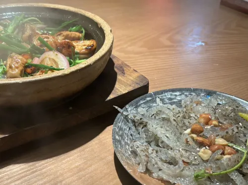 Meiqiu Holiday Hotel (Zhuhai Gongbei Port Branch) Dining Photos