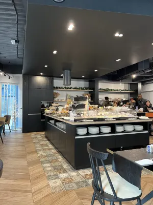 IQ Hotel Roma Photos