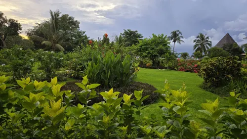 Luwansa Beach Resort Dekat Hotel Photos