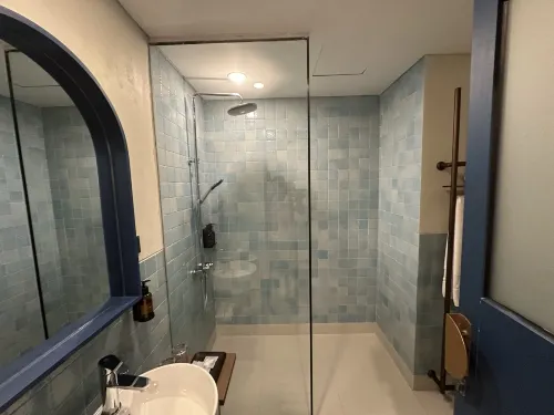 ARTOTEL Hub Simpang Temu Kamar Photos