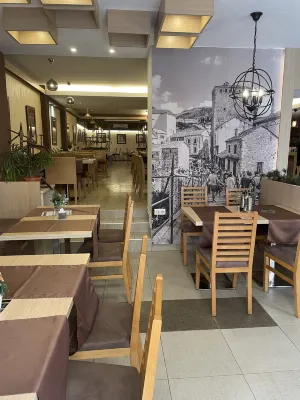 Hotel Emen Photos