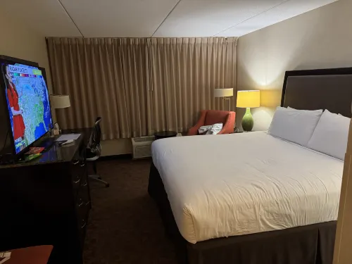 DoubleTree by Hilton Dulles Airport - Sterling Rooms Photos